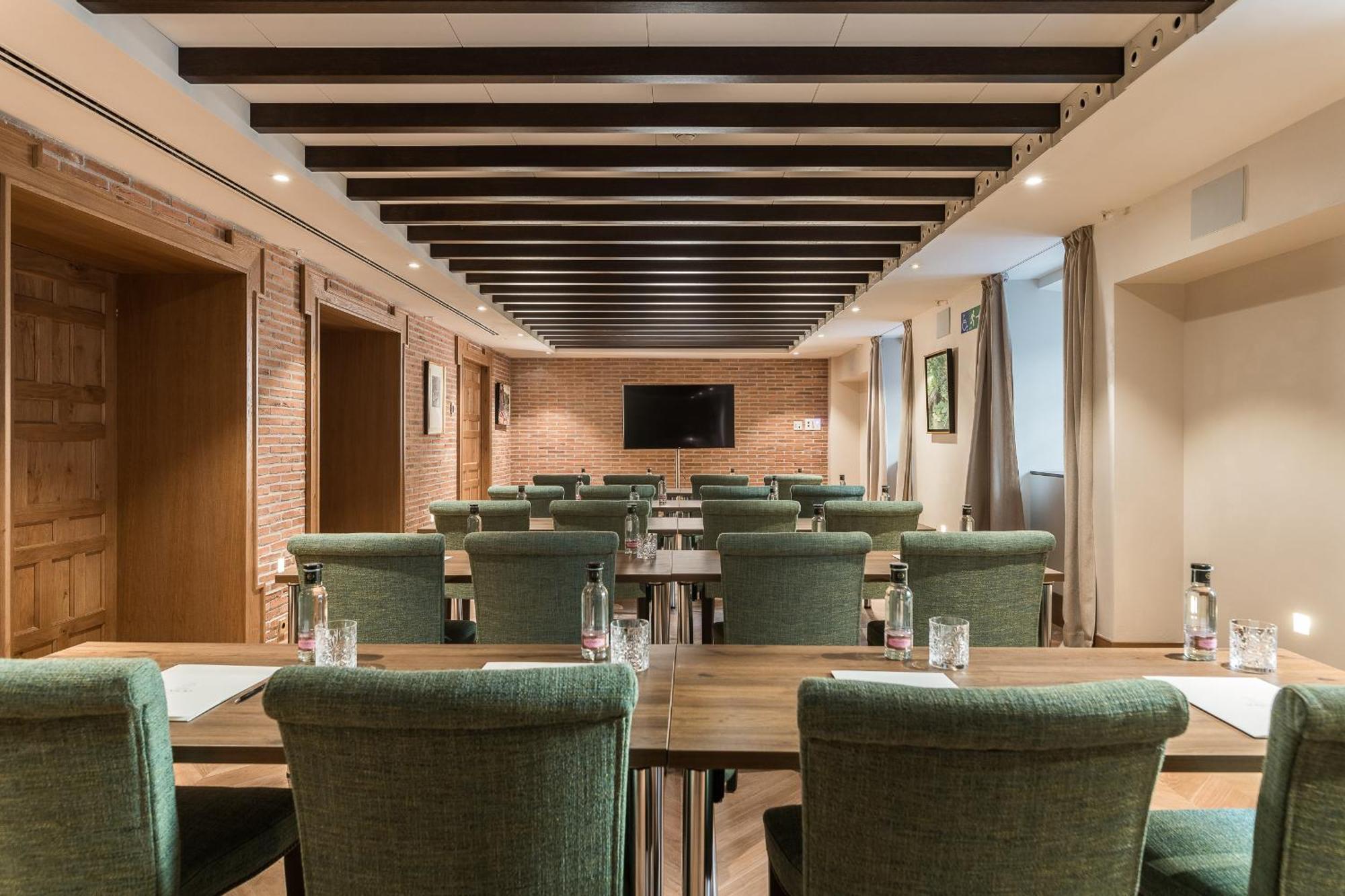 Hotel Palacio Solecio, A Small Luxury Of The World